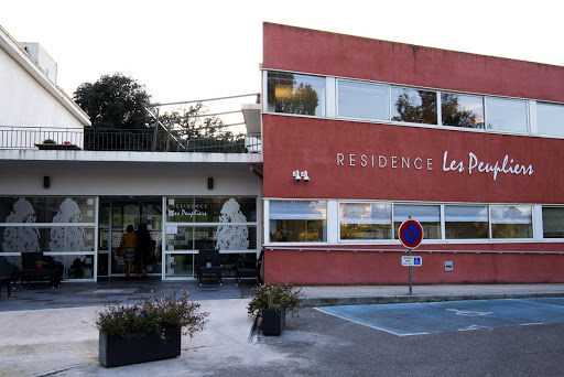 Photo de EHPAD Résidence Les Peupliers à Cuges-les-Pins (13780)