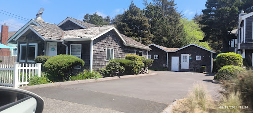 Beaches Inn - Visual