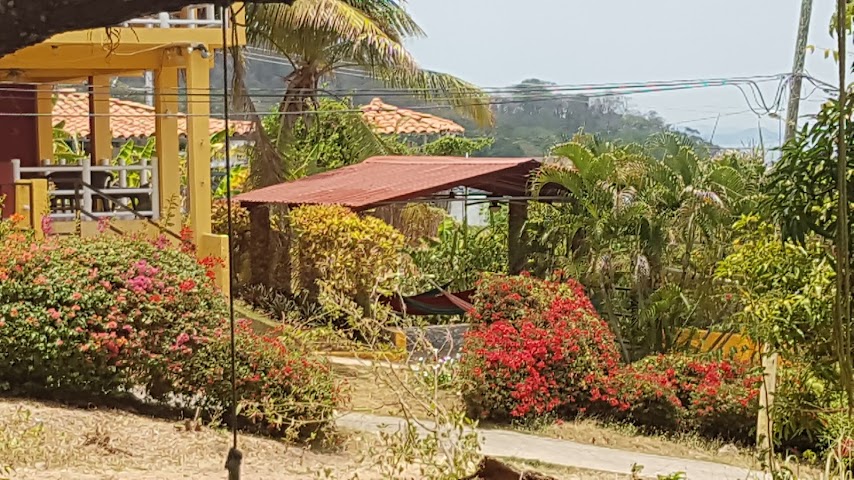 Cerrito Tropical Eco Lodge by null