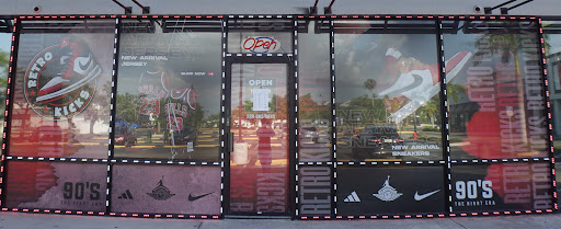 Retro Kicks - Visual