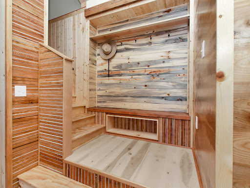 Theresa Jump at Real Broker, LLC Gallery - United States