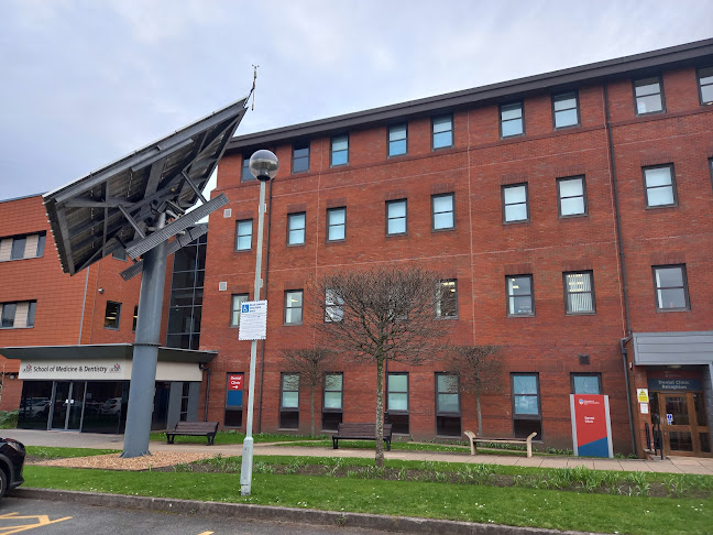 UCLan Dental Clinic Ltd - Dentist