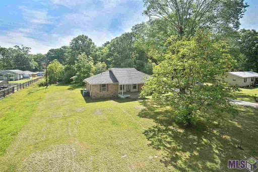 Sondra Richard, REALTOR | REAL BROKER LLC - Thumbnail