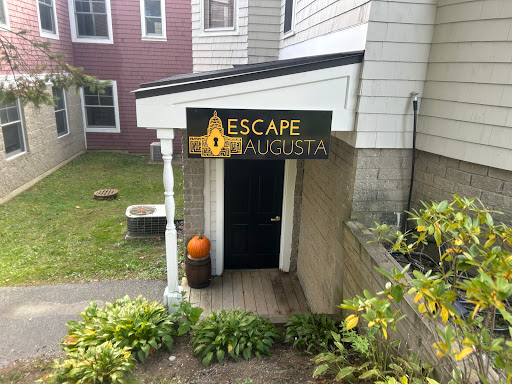 Escape Augusta - Visual