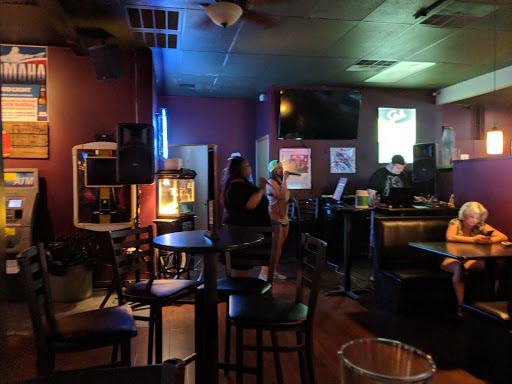 Stoli's Lounge - Thumbnail