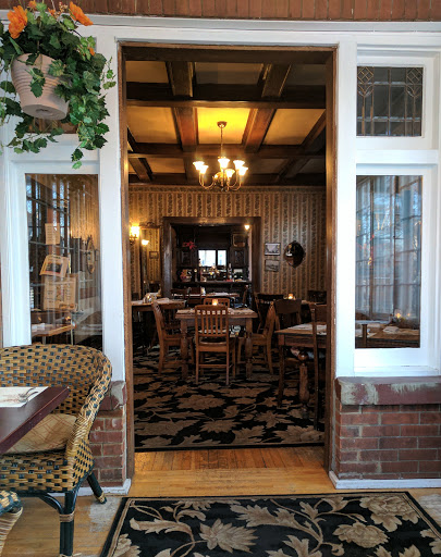 Hopkins Dining Parlour