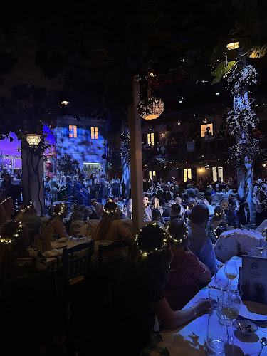 Comments and reviews of Mamma Mia! The Party