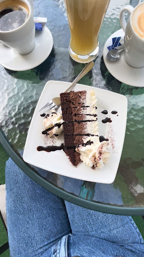 Michel Cafe