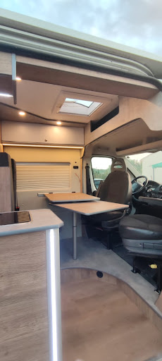Solid Camper - Visual
