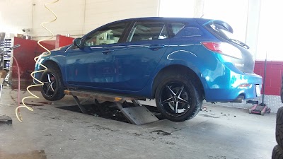 Photos of Les Schwab Tire Center