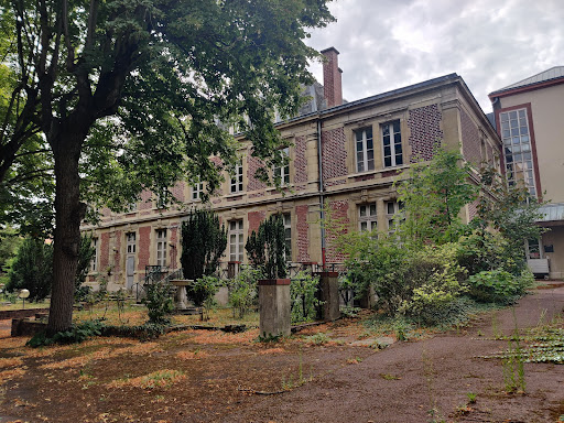 Photo de Ehpad Marguerite Renaudin à Sceaux (92330)
