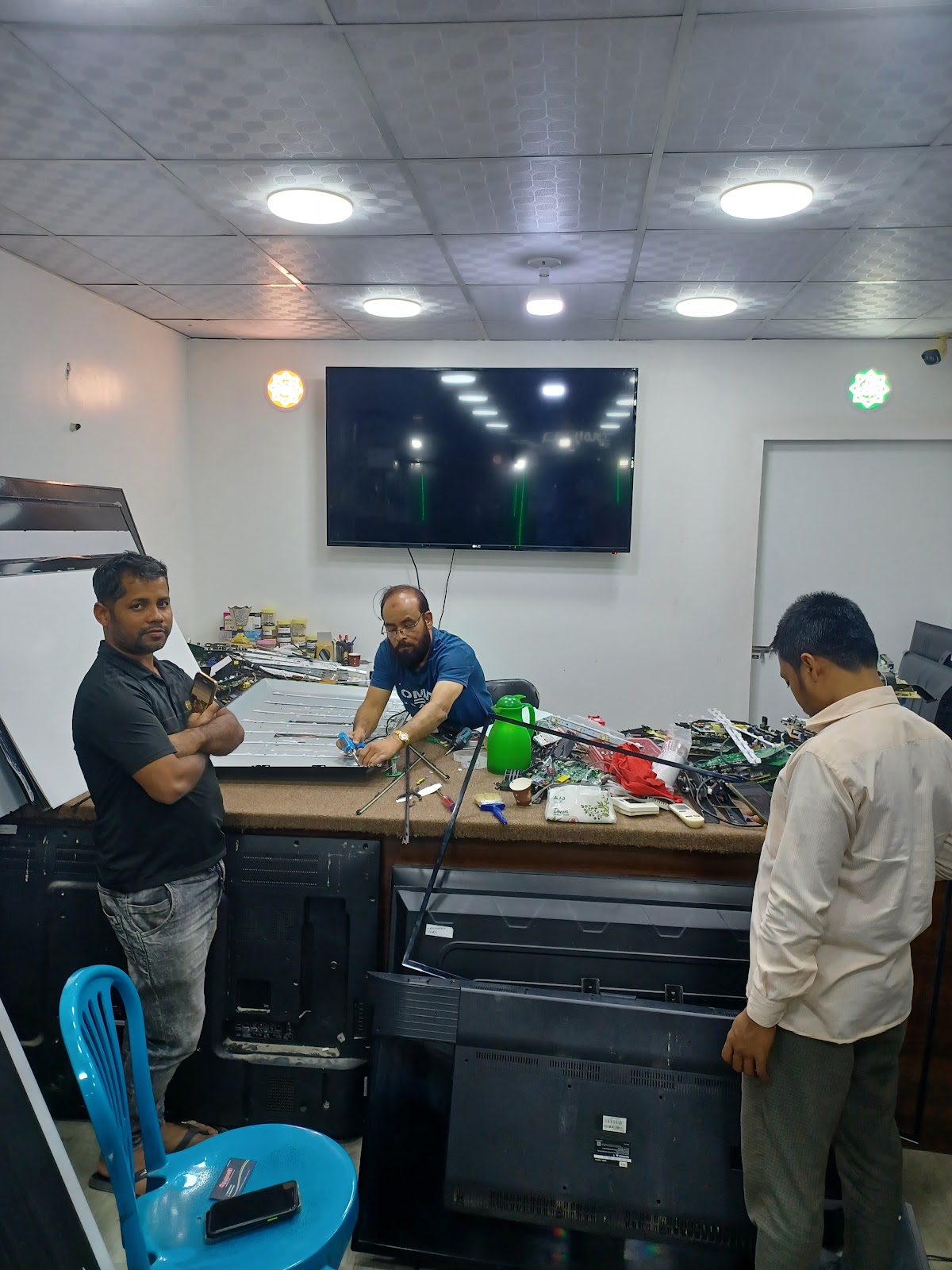 العربية لصيانة التلفزيونات وجميع أجهزة الإلكترونية - صورة 2