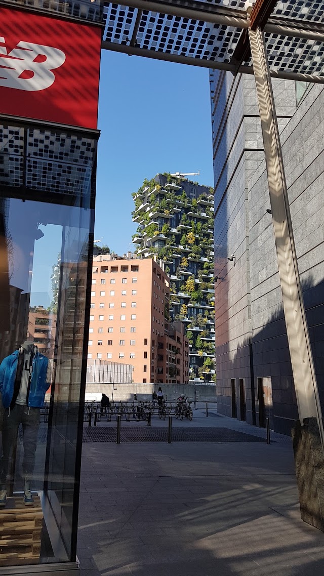 Unicredit Tower Hall