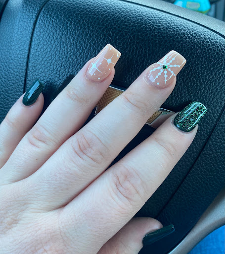 KL Nails & Spa