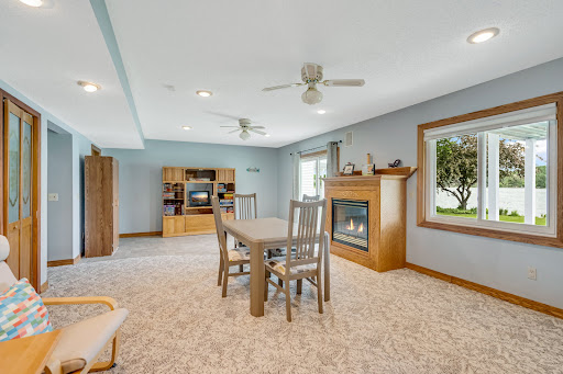 Arthur & Roth Real Estate - Edina Realty - Thumbnail