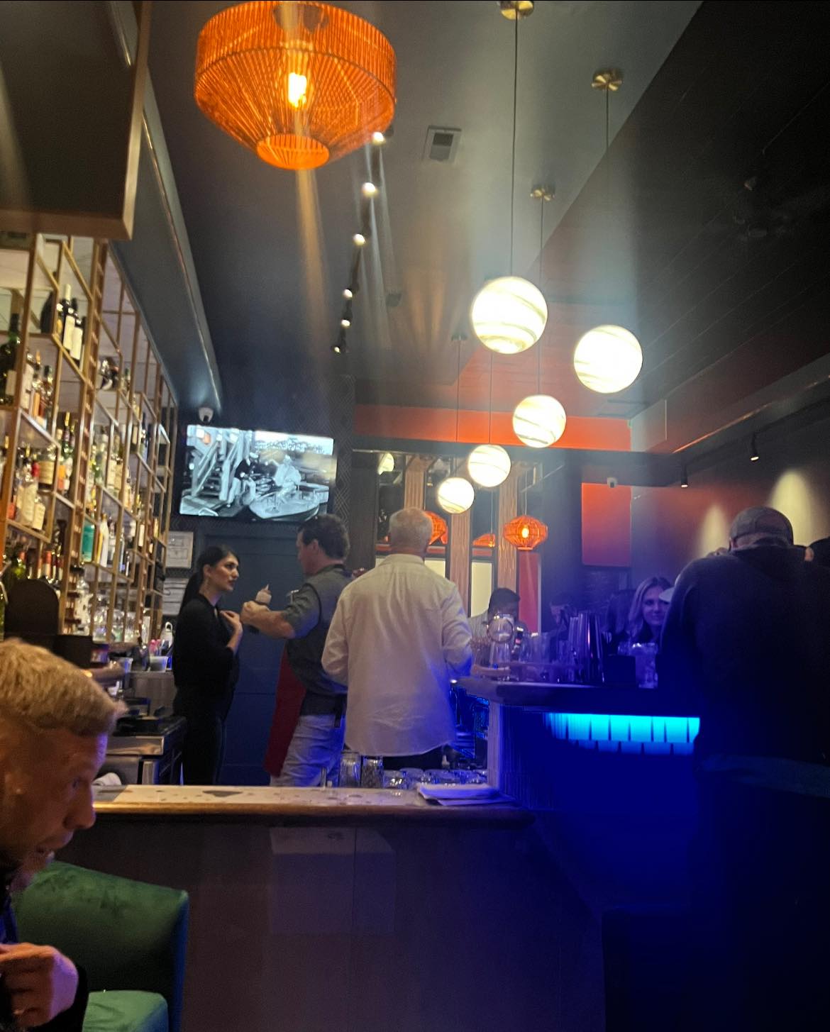 Oliver's Lounge