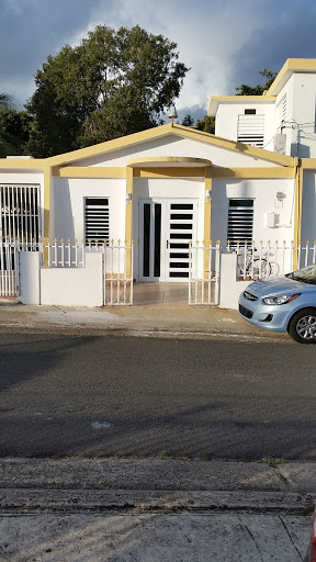 Igle. Pent. Misionera Luz Y Salvación - United States