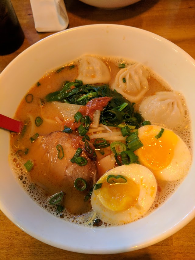 Momo Ramen