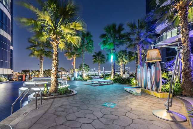 Malibu Deck - Pool Bar - Bar