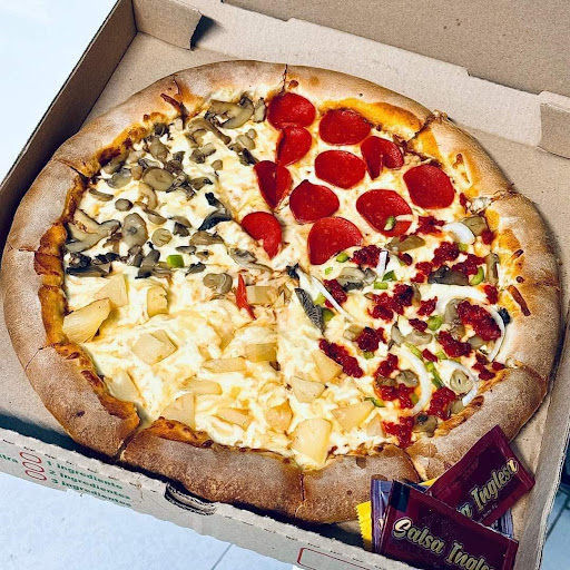 Guayaco's pizza