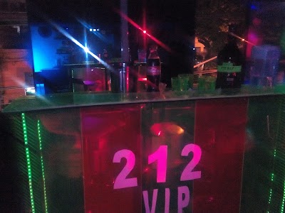 Photos of Zona Shot la 92