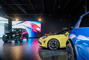 Photo n°26 de Alpine Store Mantes Le Vexin - CAR LOVERS à Mantes-la-Ville (Garage automobile)