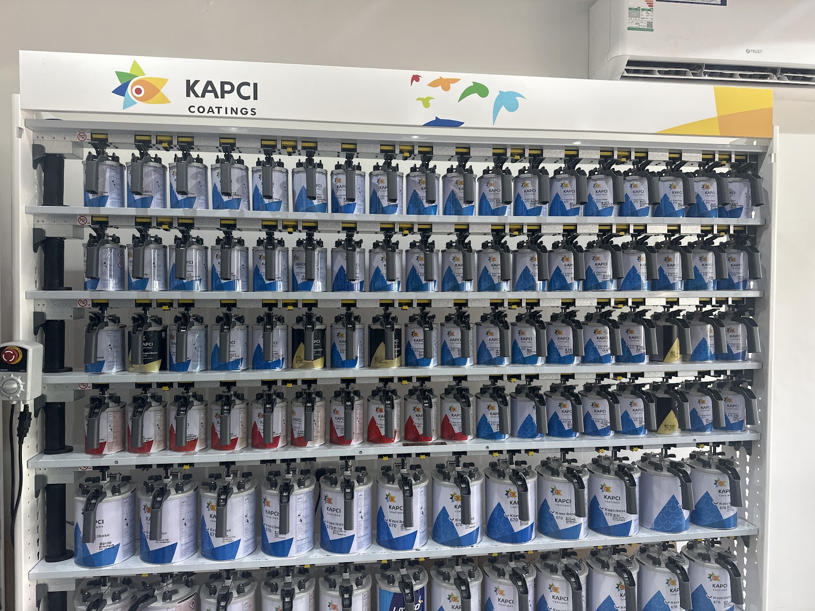 Faisal ahmed abdulla Est for paints فيصل احمد عبدالله بوية السيارات