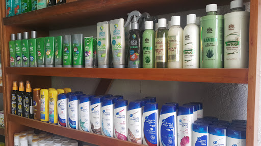 Farmacia Farmaplus Pharmacy Gallery - Mexico