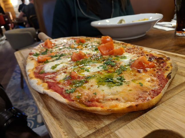 Bella Italia - Milton Keynes Stadium - Pizza