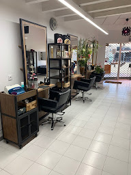 Photo n°4 de Hair system à Plaisance-du-Touch (Salon de coiffure)