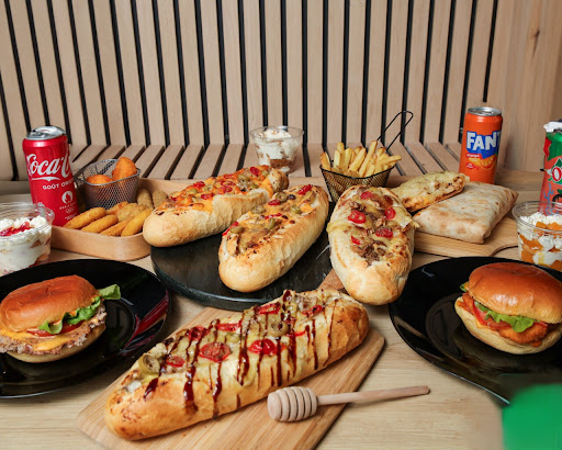 Photo 2 - Pirogue Food