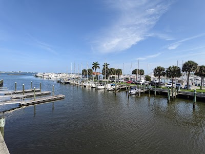 Manatee Observation and Education Center