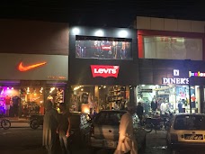 Levi’s Punjab, Bank Rd rawalpindi