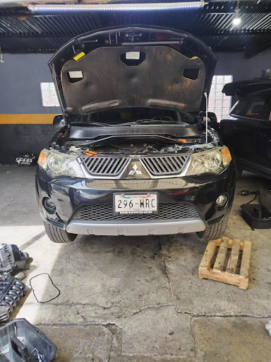 Servicio automotriz CORDERO