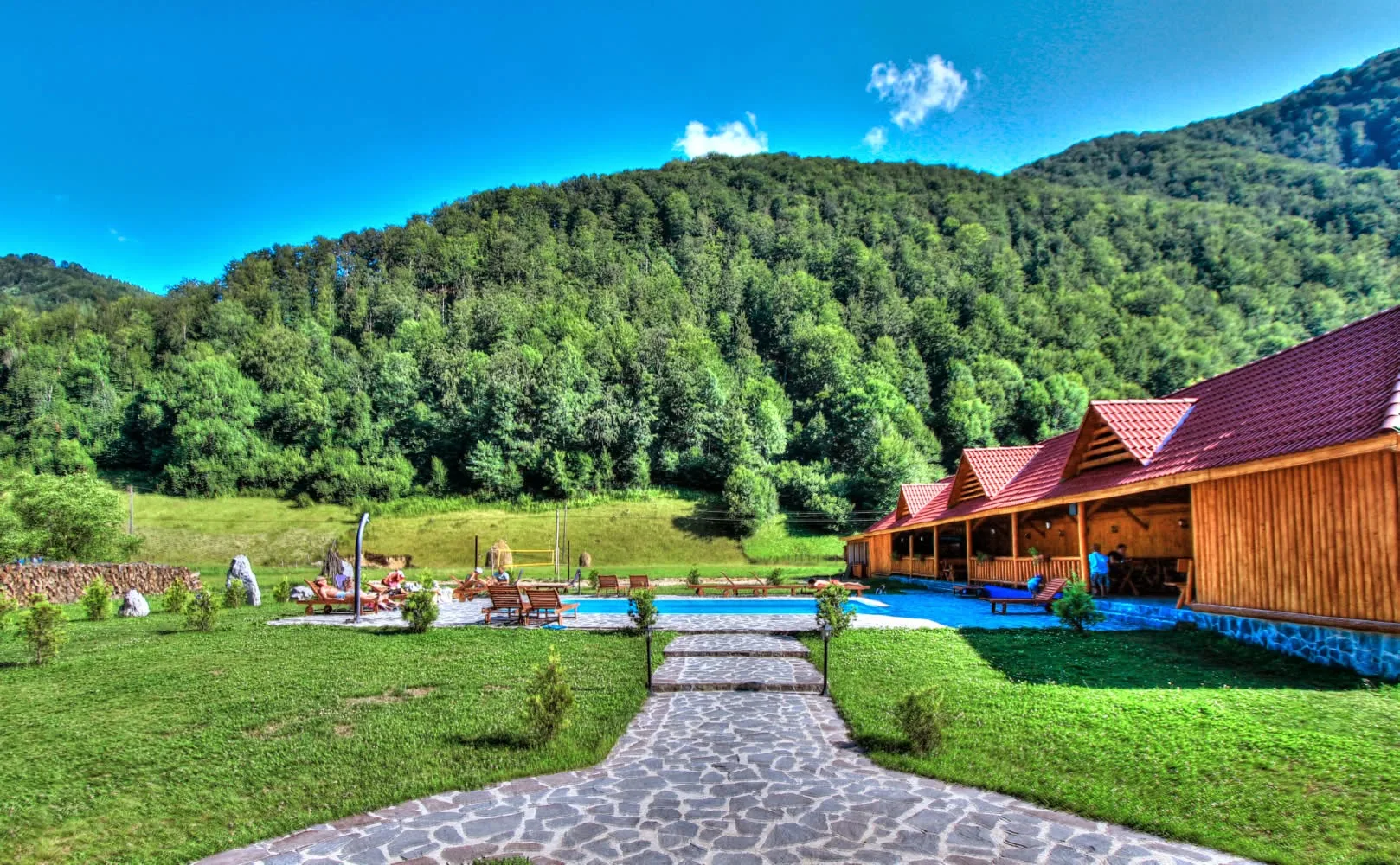 Hotel Carpathia Remeti din Muntii Apuseni