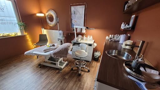 Kosmetik- und Beautycenter - Thumbnail
