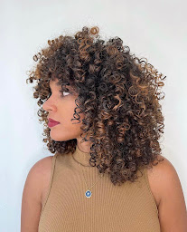 Photo n°19 de Hair studio by Anissa à Paris (Salon de coiffure)