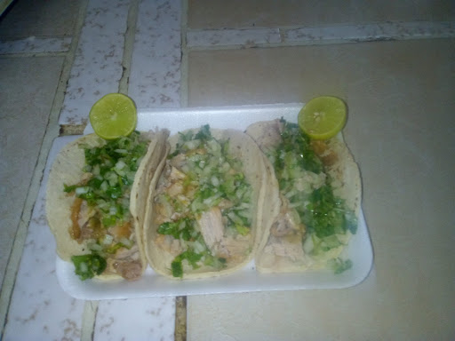 Carnitas Robles - Visual
