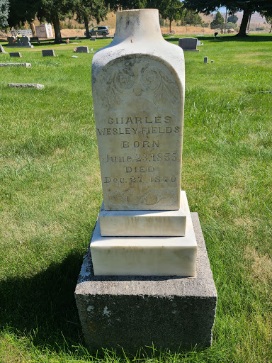 Moon Creek Cemetery