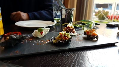 Photos of L'Orange Avenue