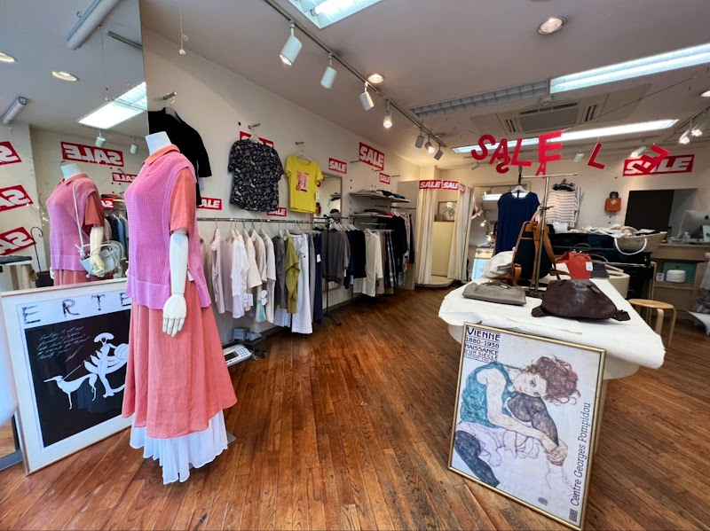 CORINNE-コリンヌ-