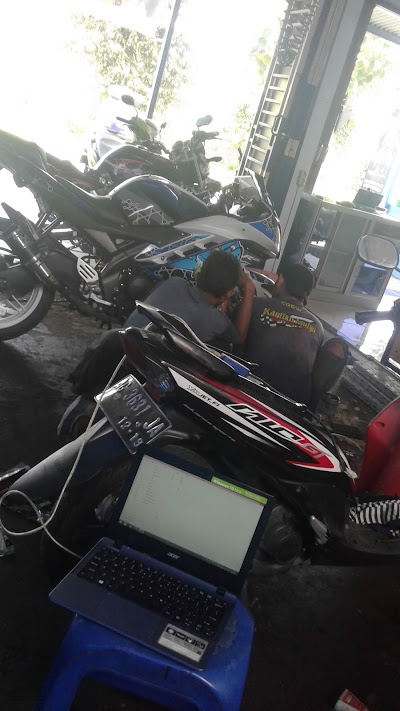 Photos of Kartiko Mulyo Servis + Cuci Motor