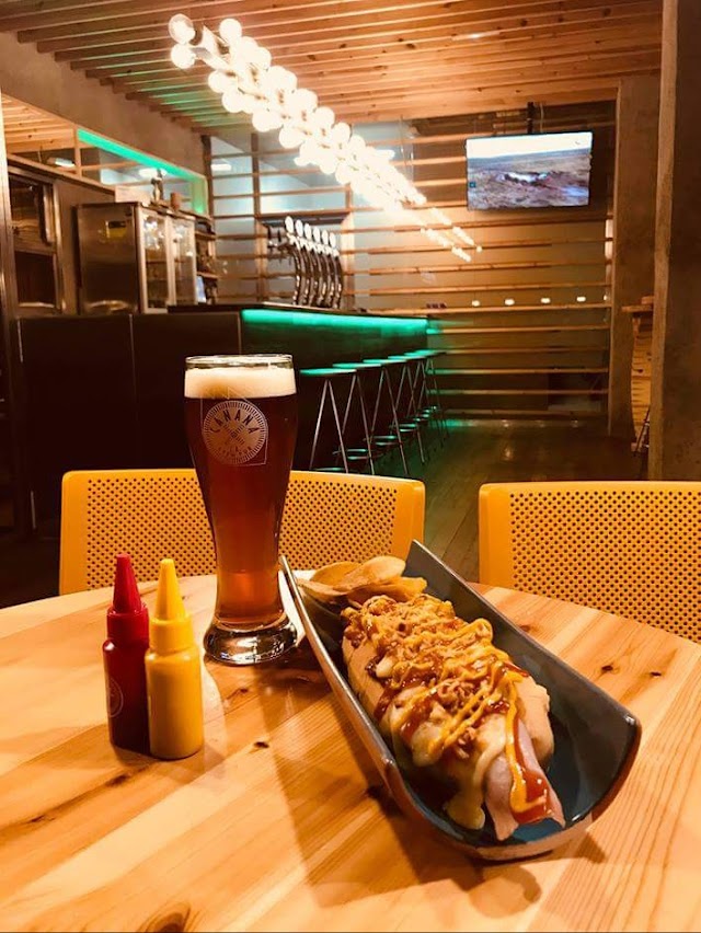 Canana L.A. Brewpub