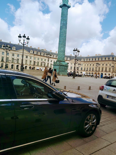 Ines Driving - Thumbnail