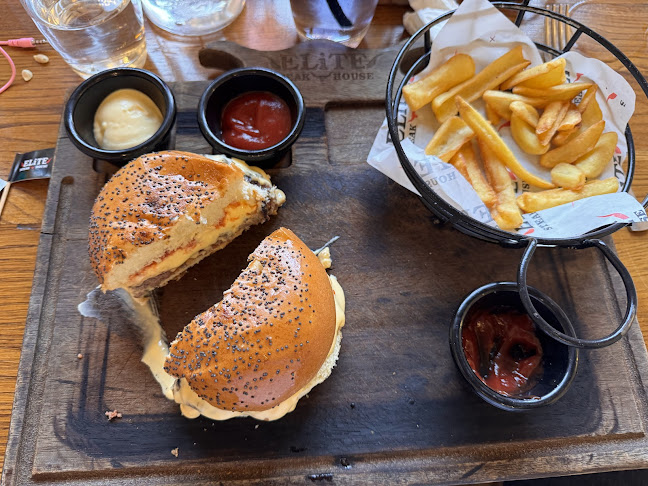 https://www.elitesteakhouse.fr/