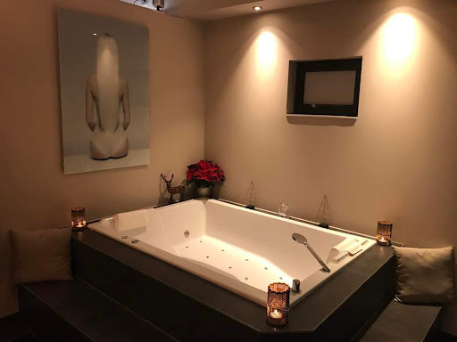 Photo de LE COTTAGE SPA PRIVATIF