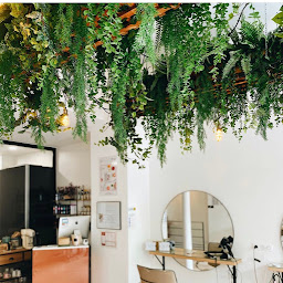 Photo n°1 de NJC Coiffure & Beauté à Paris (Esthéticien)