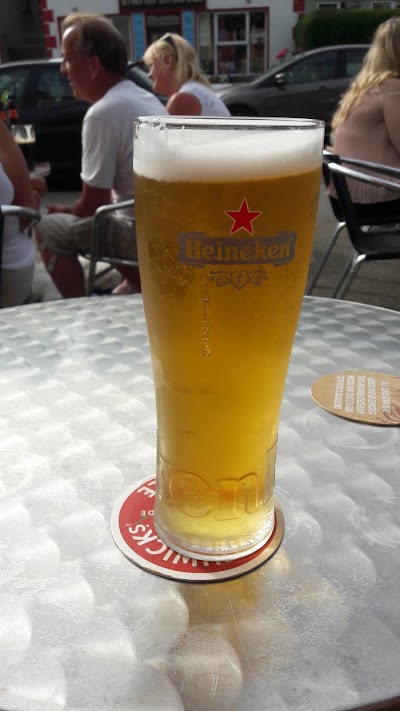 bar