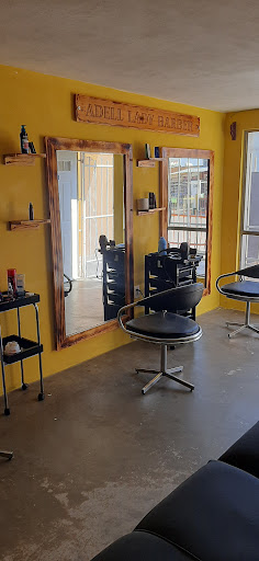 Adell lady Barber