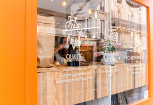 Photo n°38 de JUS - Boulangerie / Pâtisserie - végétarienne, engagée et responsable à Paris (Boutique de boissons sans alcool)